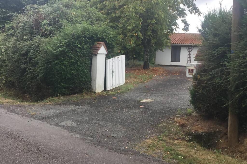 Вилла Breesfalt Gite Accomodation Maisonnais-Sur-Tardoire Экстерьер фото