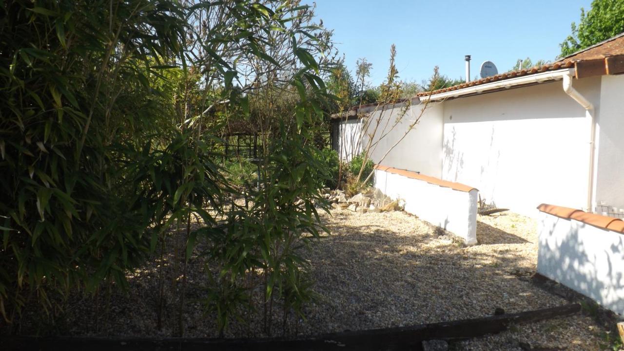 Вилла Breesfalt Gite Accomodation Maisonnais-Sur-Tardoire Экстерьер фото